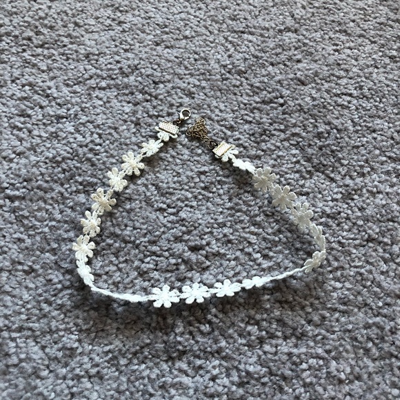 Daisy Choker - Picture 3 of 3